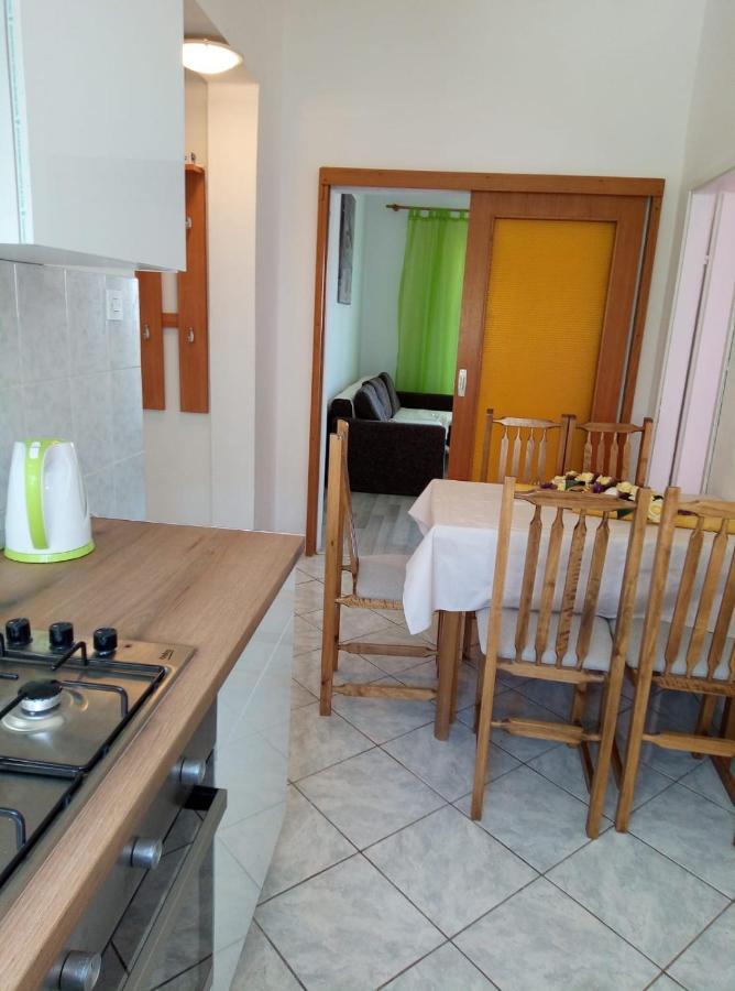 Apartments Anka Pag Pag Town Exterior photo